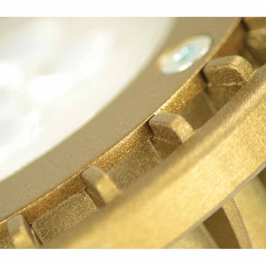 7 W PAR36 82 450 Lumens 2700K LED 32 Degrees Wide Flood Lamp | UNLLED7WCPFL27K