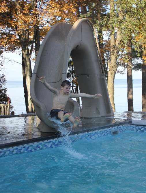 Global Tidal Wave Slide Right Turn Gray