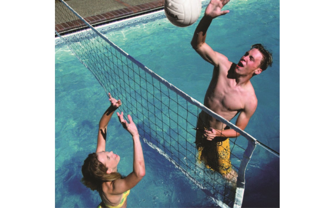 S.R. Smith VBK-105 20' Volleyball Net with Volleyball and Needle